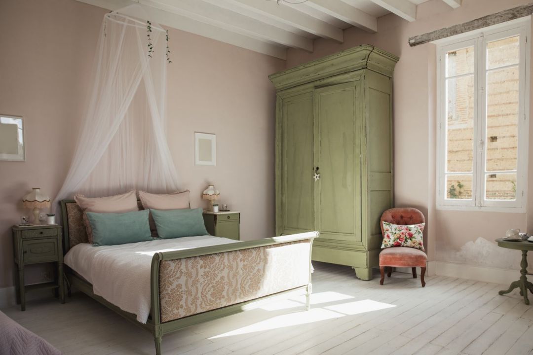 چرا رنگ کردن سرویس خواب اهمیت دارد؟