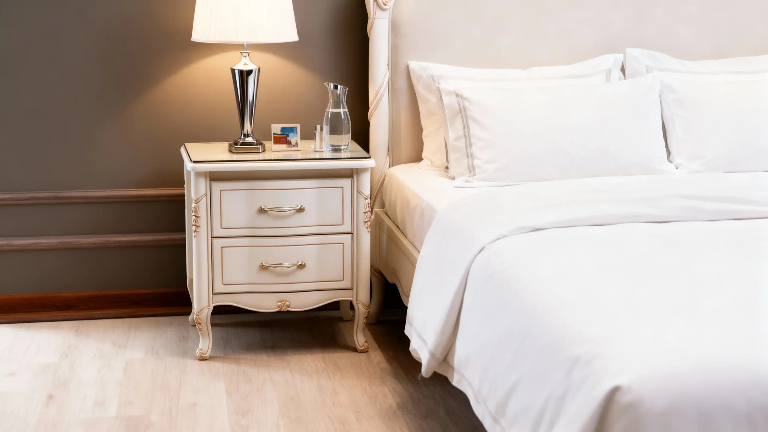 پاتختی سرویس خواب ژیک مدل کاترین